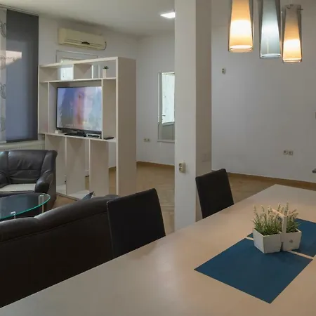 Apartmán House